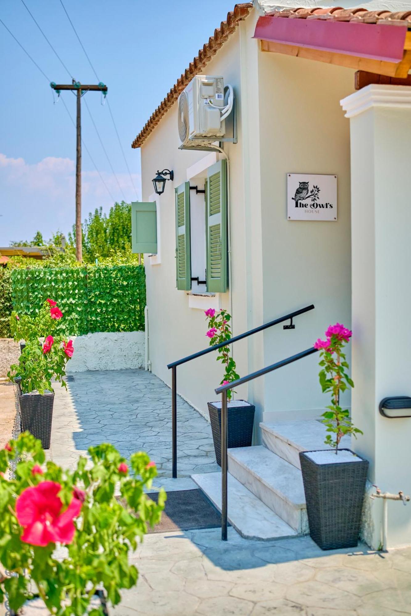 The Owl's House Velonades (Corfu)